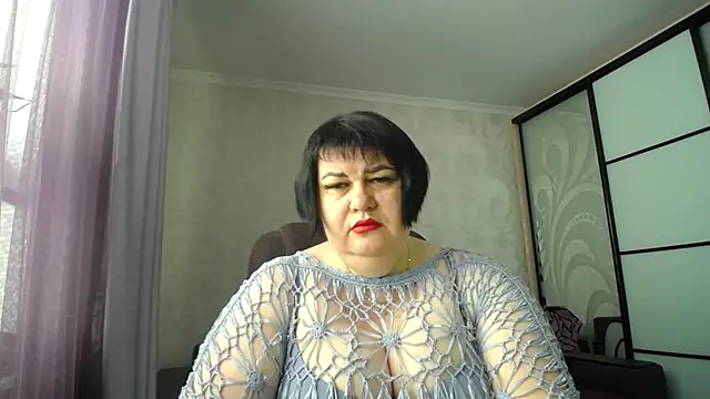 JuicyLady Di online show from May 21, 5:16 am