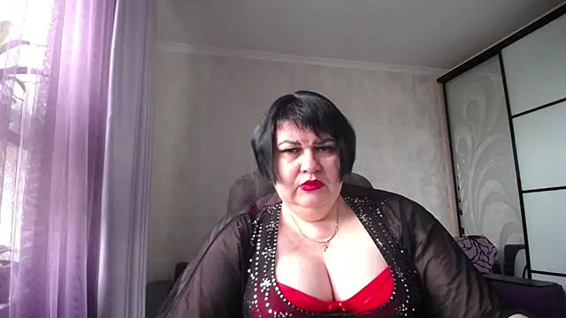 JuicyLady Di online show from May 30, 5:58 am