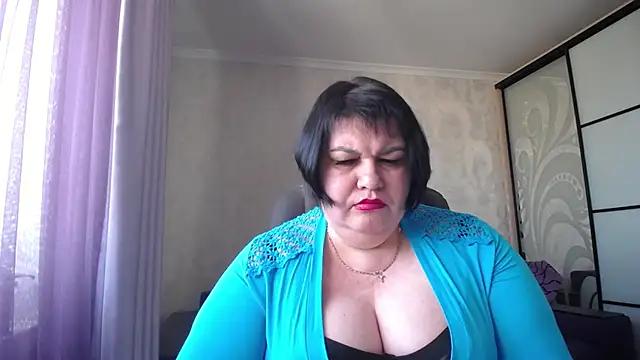 Snapshot of JuicyLady_Di chatting on March 7, 8:56 am JuicyLady Di online show from March 7, 8:56 am