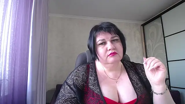 Snapshot of JuicyLady_Di chatting on March 8, 2:51 pm JuicyLady Di online show from March 8, 2:51 pm