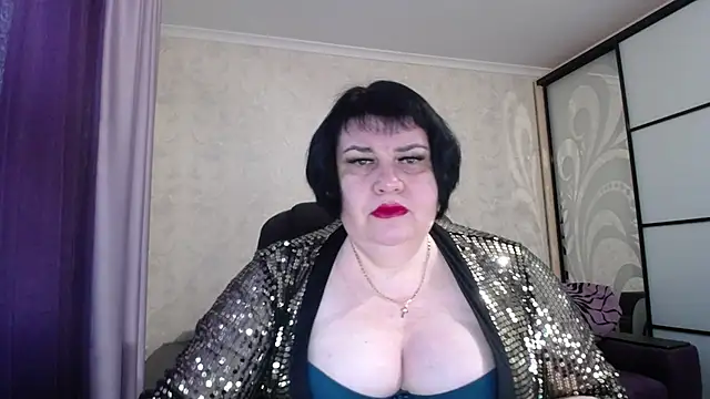 JuicyLady Di online show from January 10, 6:09 am