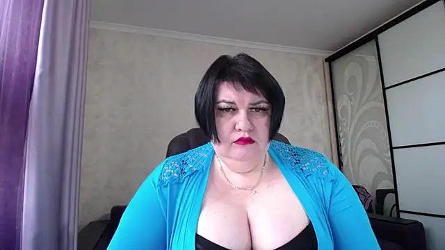 JuicyLady Di online show from November 5, 6:27 am