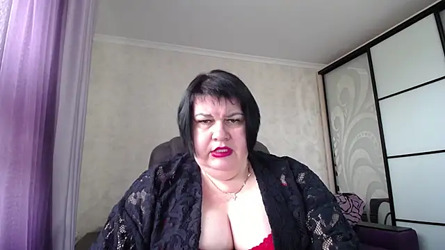 Snapshot of JuicyLady_Di chatting on September 28, 5:36 am JuicyLady Di online show from September 28, 5:36 am