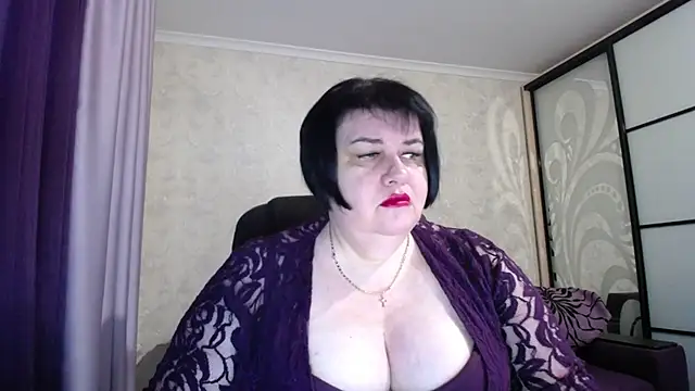 JuicyLady Di online show from December 23, 5:40 am