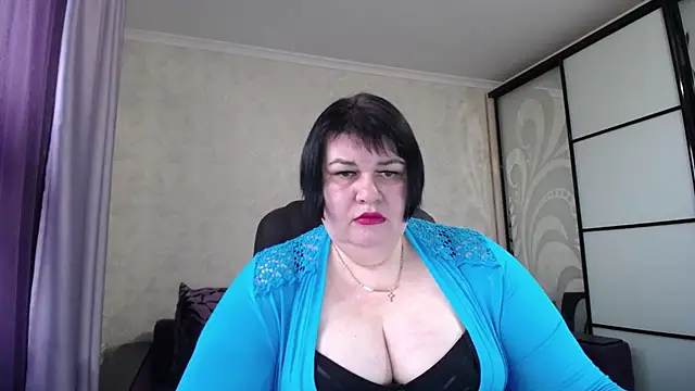 JuicyLady Di online show from November 11, 9:59 am