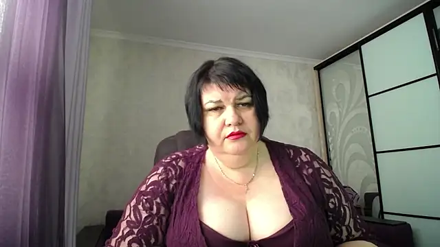 Snapshot of JuicyLady_Di chatting on September 24, 4:52 am JuicyLady Di online show from September 24, 4:52 am