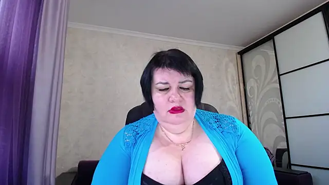 JuicyLady Di online show from October 23, 5:06 am