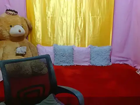 xxSexyBitch69xx online show from February 10, 10:36 am