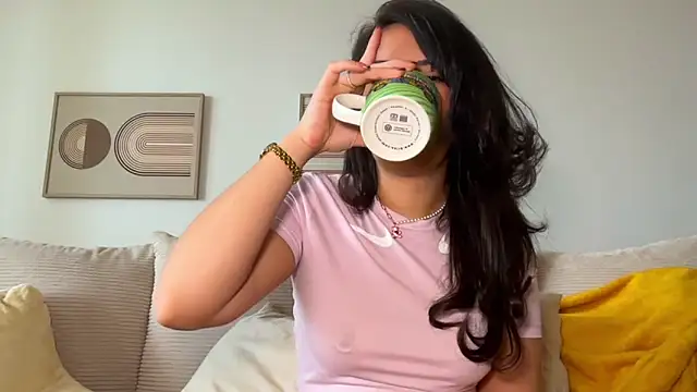 SissiVienna online show from March 12, 11:47 am