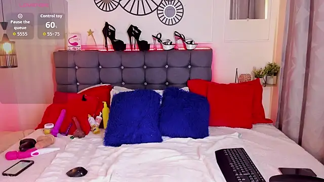 Ashley Beenson online show from February 19, 1:30 pm