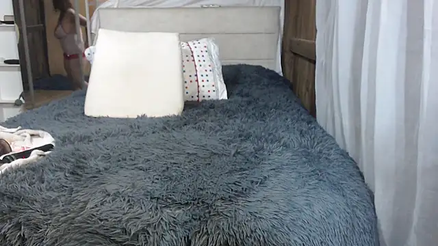 Snapshot of maya_hottt chatting on December 23, 9:08 am maya hottt online show from December 23, 9:08 am