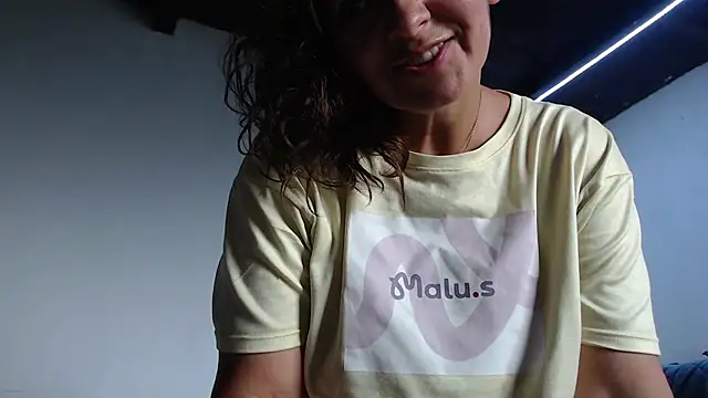 Snapshot of maya_hottt chatting on February 17, 12:13 pm maya hottt online show from February 17, 12:13 pm