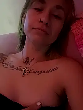 Snapshot of fablob23 chatting on March 26, 6:55 am fablob23 online show from March 26, 6:55 am