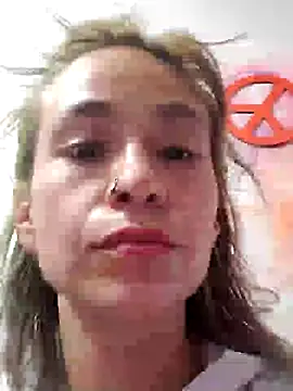fablob23 online show from April 18, 11:05 pm