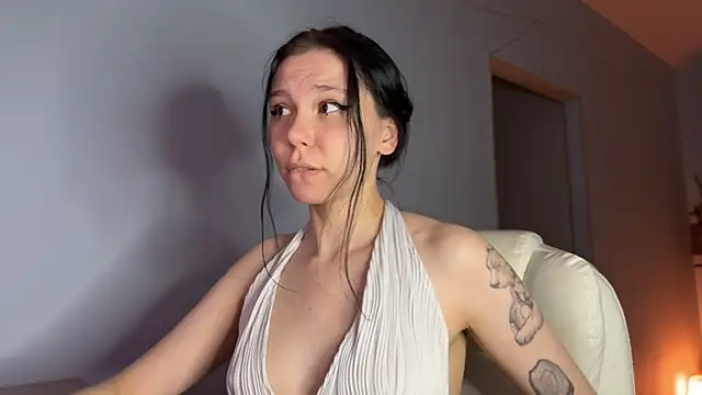 pinkdolly18 online show from June 2, 8:53 pm