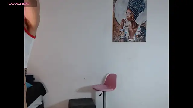 Corina Ts online show from November 17, 12:42 pm