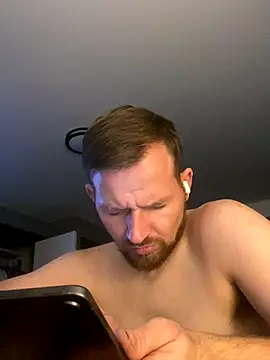 Snapshot of blueeyes3W chatting on December 2, 4:59 am blueeyes3W online show from December 2, 4:59 am