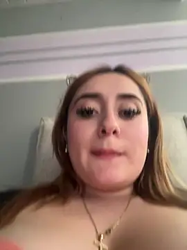 Snapshot of Sam_Thompsoon_ chatting on February 3, 9:18 pm Sam Thompsoon online show from February 3, 9:18 pm
