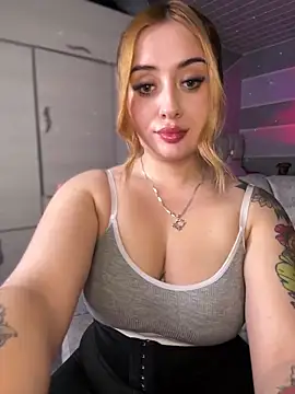 Snapshot of Sam_Thompsoon_ chatting on October 1, 1:11 am Sam Thompsoon online show from October 1, 1:11 am