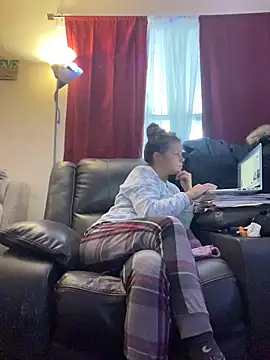 bustybunny25 online show from December 17, 2:55 pm