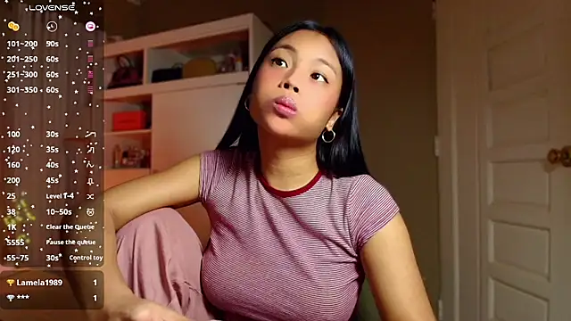 venusangelicxx online show from March 28, 11:06 pm