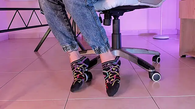 ArchieCollins online show from October 23, 9:35 pm