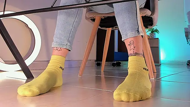 ArchieCollins online show from November 23, 4:22 am