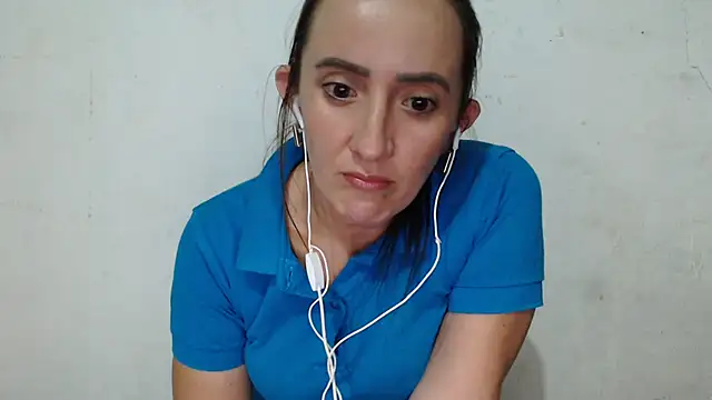 Snapshot of DeepAnal07 chatting on June 14, 1:24 am DeepAnal07 online show from June 14, 1:24 am