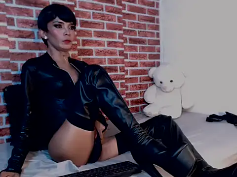Snapshot of juicyCOCKeva chatting on May 8, 10:46 pm juicyCOCKeva online show from May 8, 10:46 pm