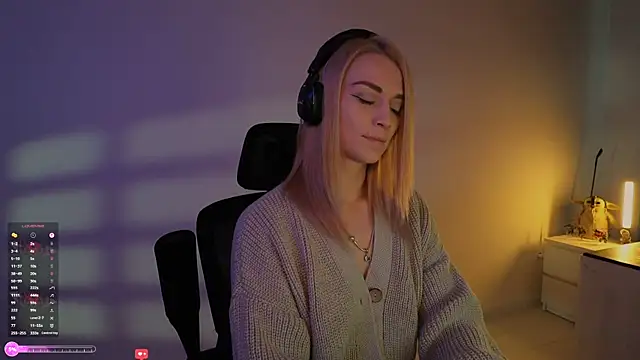 AskAlexa online show from November 18, 9:01 am