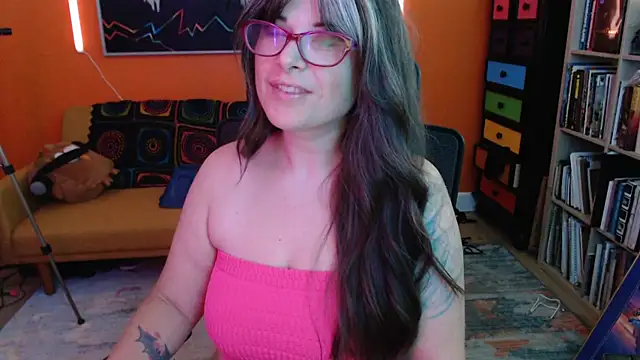 Snapshot of TheLenaAdams chatting on October 28, 6:18 pm TheLenaAdams online show from October 28, 6:18 pm