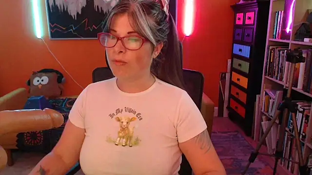 TheLenaAdams online show from December 14, 11:10 pm