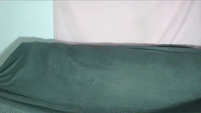 Snapshot of JulianaFoster chatting on September 29, 12:28 am JulianaFoster online show from September 29, 12:28 am