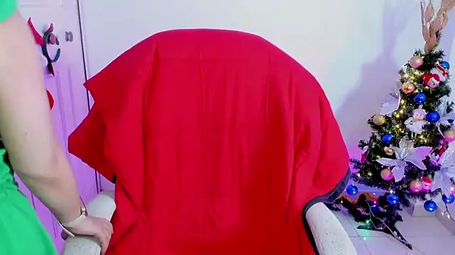 danielahot66 online show from November 30, 11:49 pm