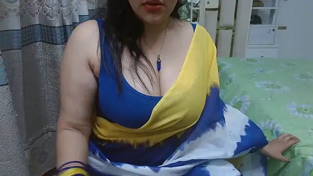 Snapshot of Lovelywife786 chatting on September 10, 7:02 pm Lovelywife786 online show from September 10, 7:02 pm
