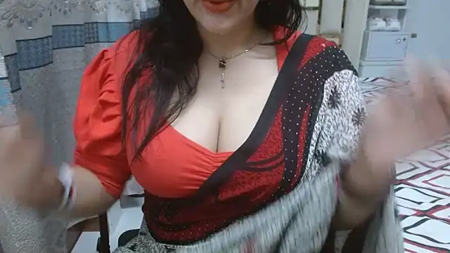 Snapshot of Lovelywife786 chatting on September 28, 6:04 pm Lovelywife786 online show from September 28, 6:04 pm