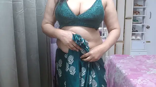 Snapshot of Lovelywife786 chatting on November 23, 7:24 pm Lovelywife786 online show from November 23, 7:24 pm