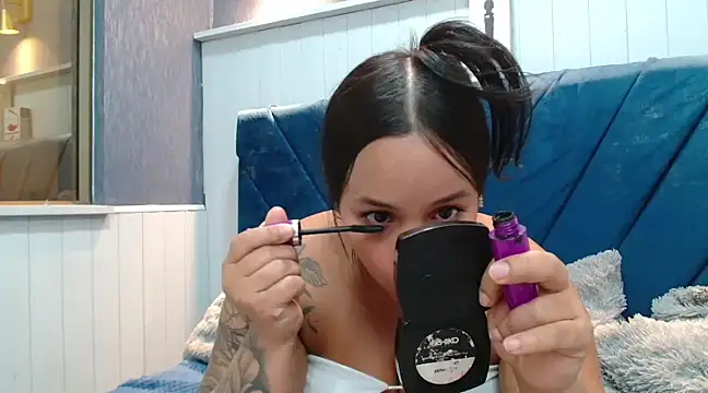 EmilyQueen3x online show from March 12, 8:20 pm