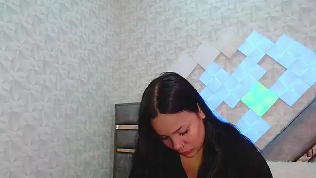 EmilyQueen3x online show from September 25, 1:28 pm