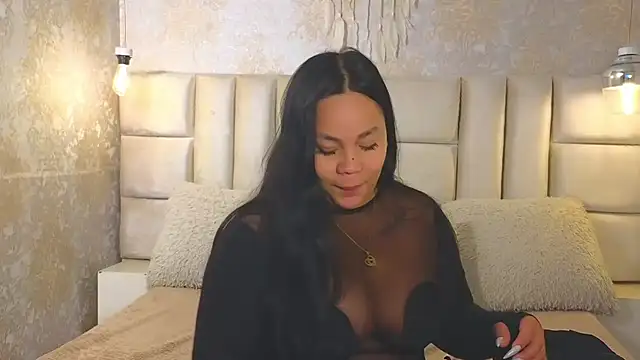 EmilyQueen3x online show from May 30, 1:06 pm