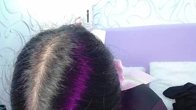 EmilyQueen3x online show from October 17, 12:40 pm