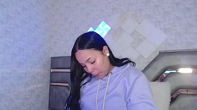 EmilyQueen3x online show from September 15, 2:06 pm