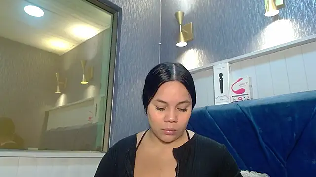 EmilyQueen3x online show from December 3, 2:38 pm