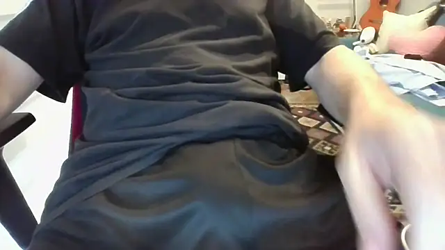 Snapshot of alessexxx24 chatting on September 27, 8:09 am alessexxx24 online show from September 27, 8:09 am