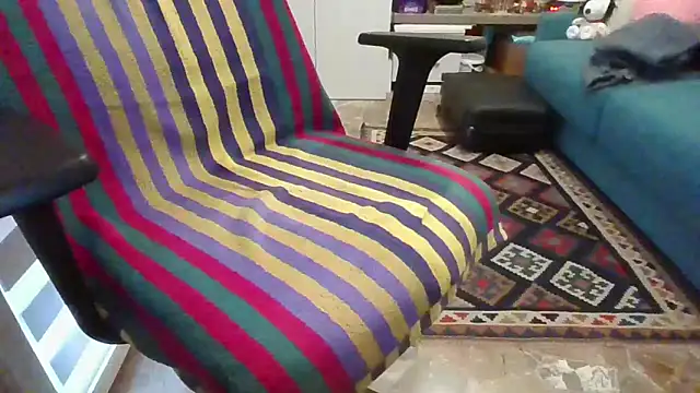 Snapshot of alessexxx24 chatting on March 22, 8:18 am alessexxx24 online show from March 22, 8:18 am