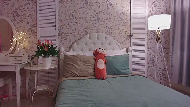 Wendy-Darling online show from December 22, 2:22 am