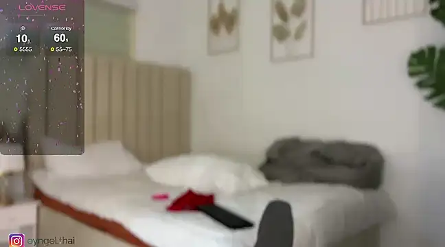 IvyOlivia online show from February 9, 12:28 am