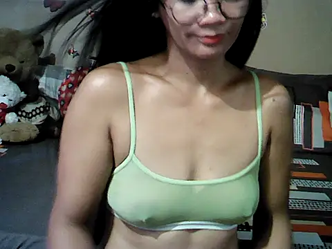Snapshot of Mia_Rein chatting on July 17, 2:31 am Mia Rein online show from July 17, 2:31 am