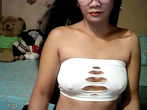 Mia Rein online show from April 27, 2:15 pm