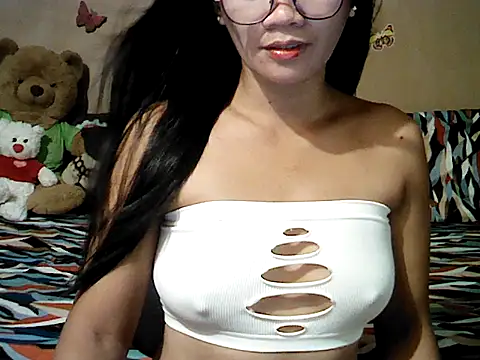 Snapshot of Mia_Rein chatting on June 26, 1:50 pm Mia Rein online show from June 26, 1:50 pm